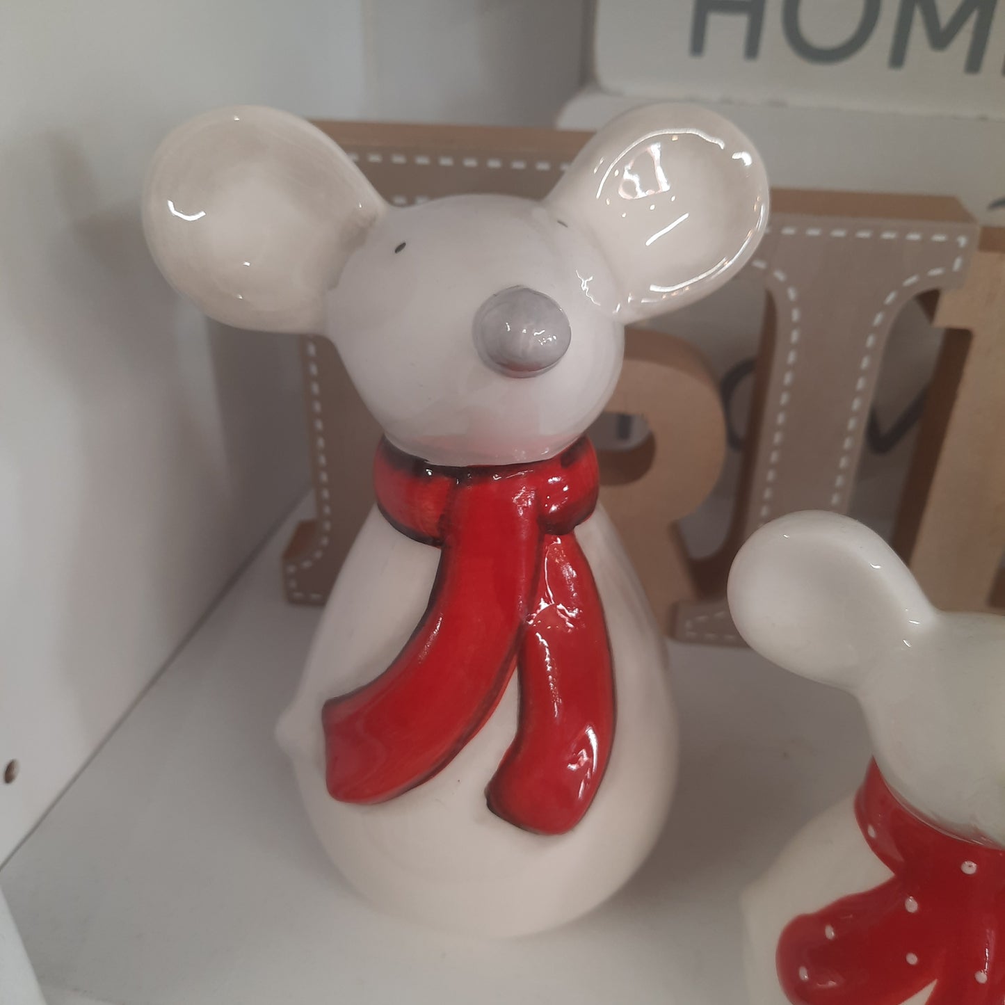 Ceramic Mouse with Scarf detail..