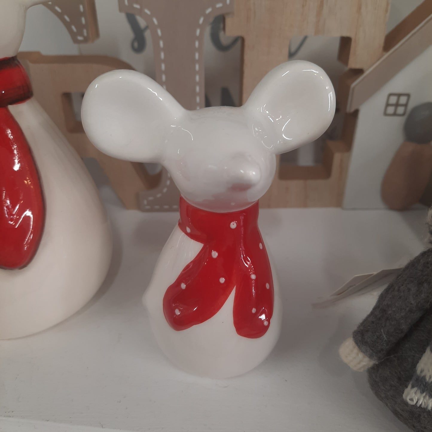 Ceramic Mouse with Scarf detail...