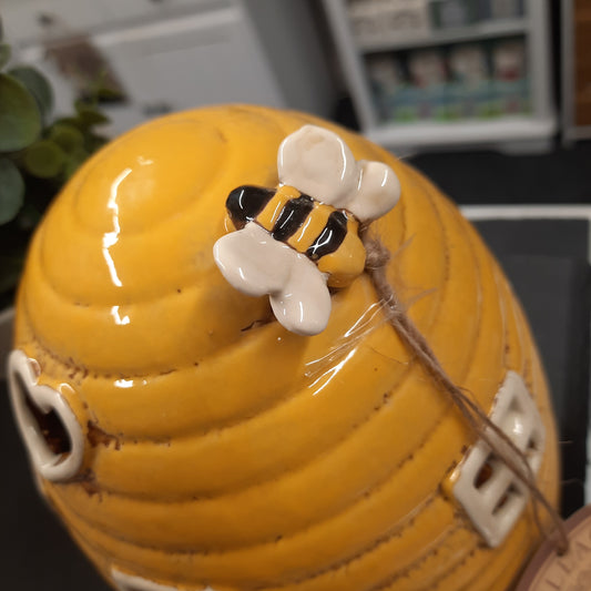 Beehive House T-light (Yellow)