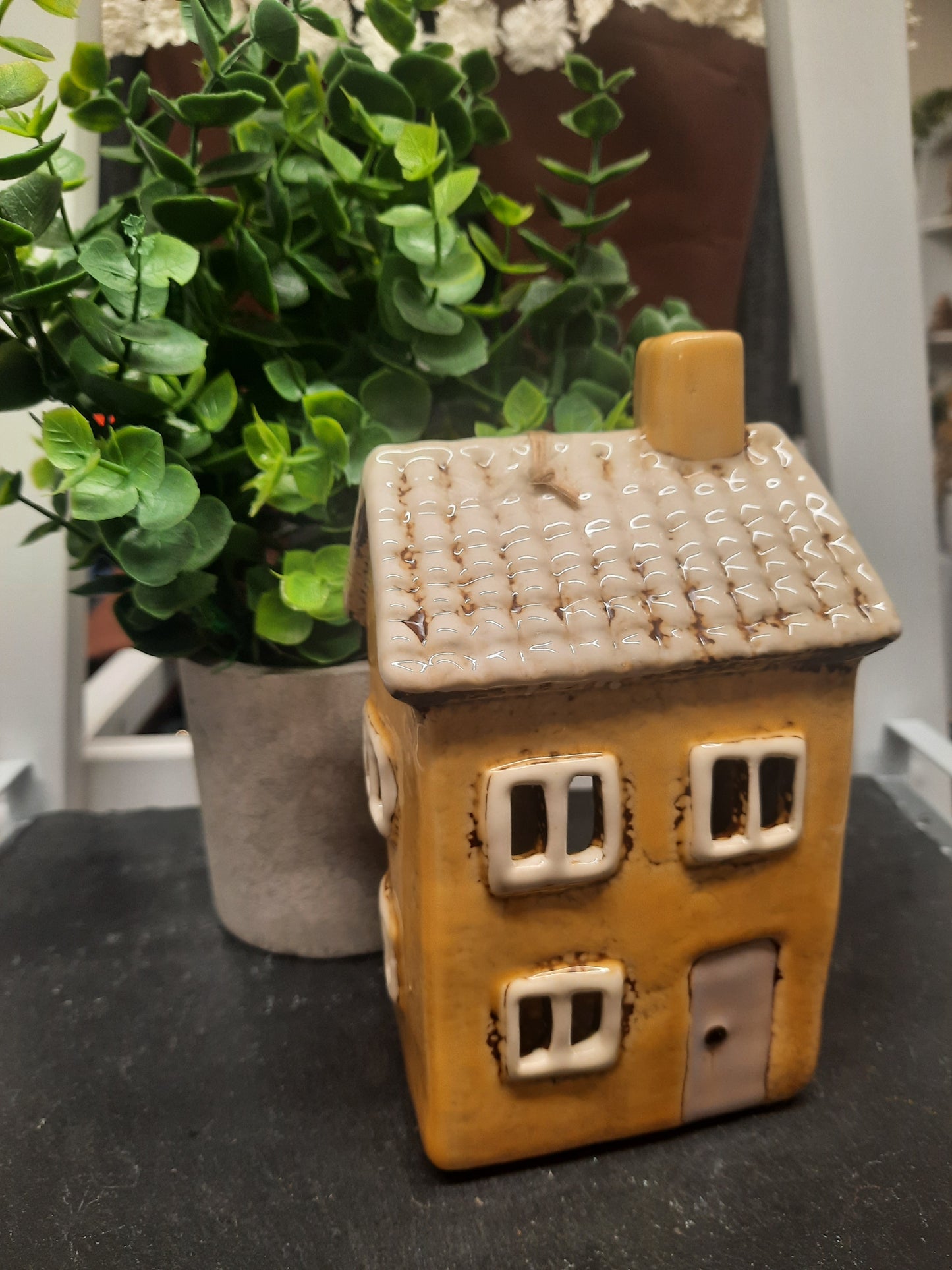 Village Pottery Tiled House T-light