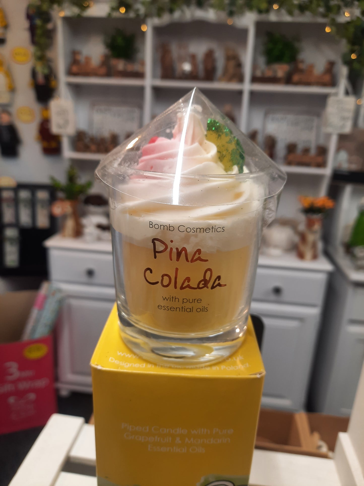 Fragranced Candle ( Pina Colada)