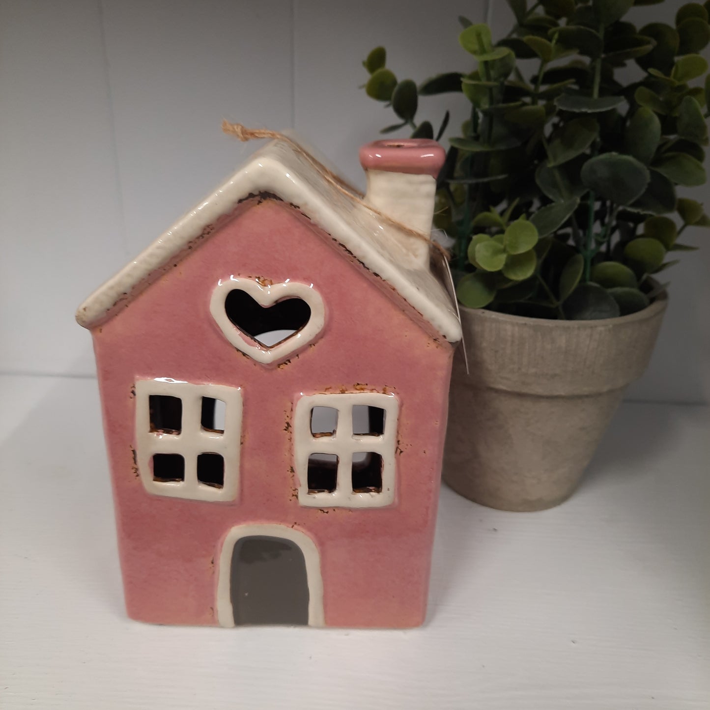 Village Pottery Heart House T-light (Pink)