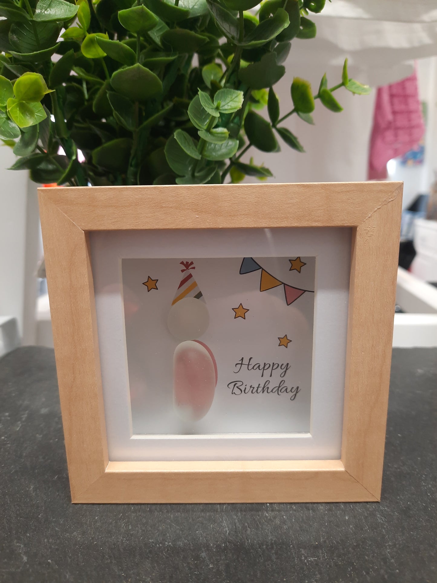 Pebble Glass Plaque Happy Birthday.