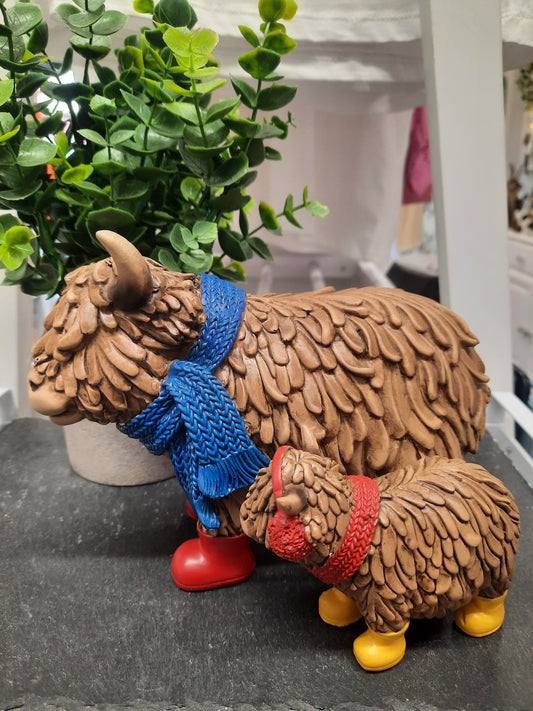 Hughie Highland Cow & Calf in Wellies (Blue)