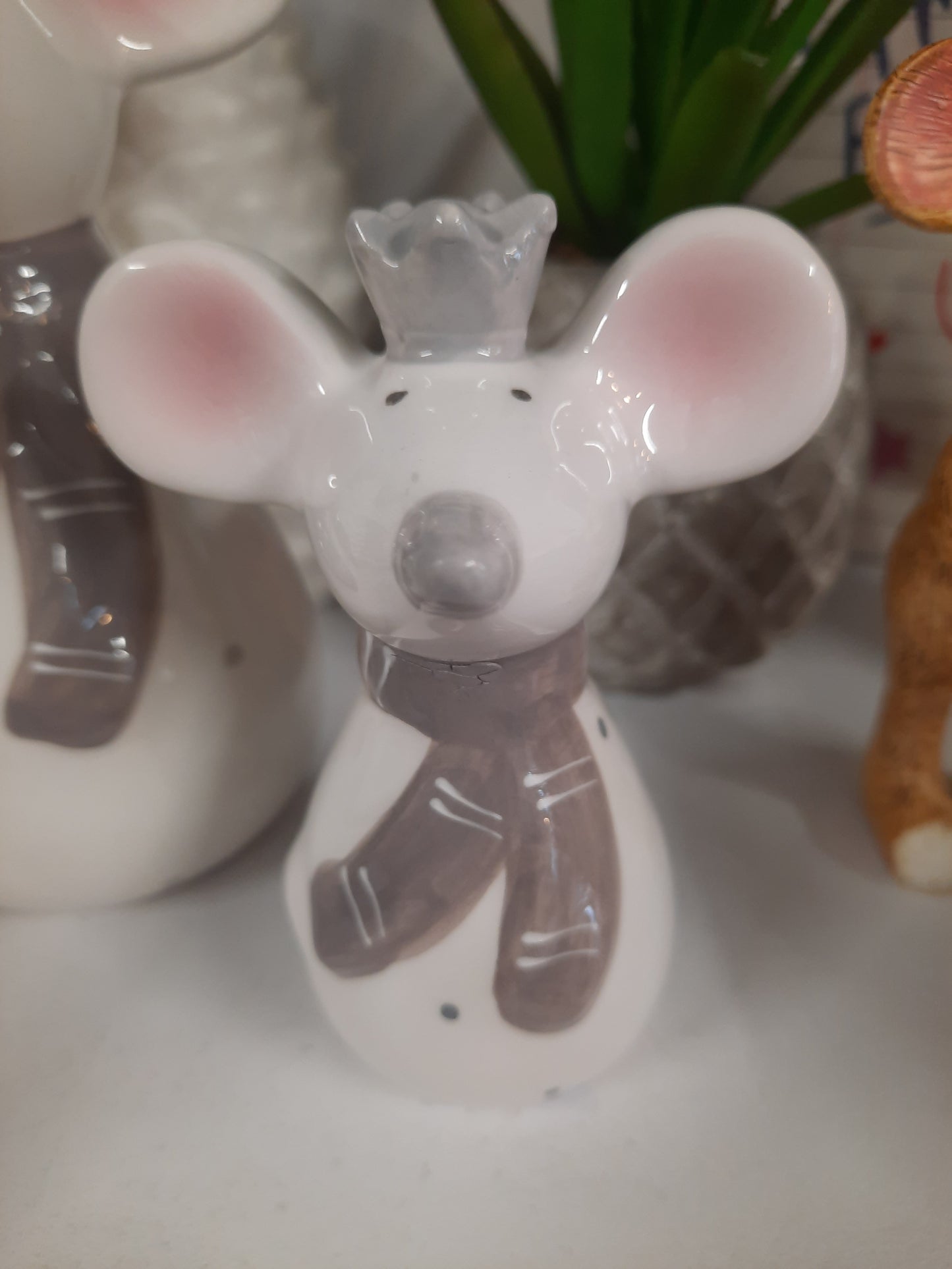 Ceramic Mouse with Crown( Grey )