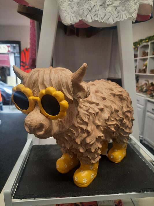 Sunglasses Highland Cow with Wellies