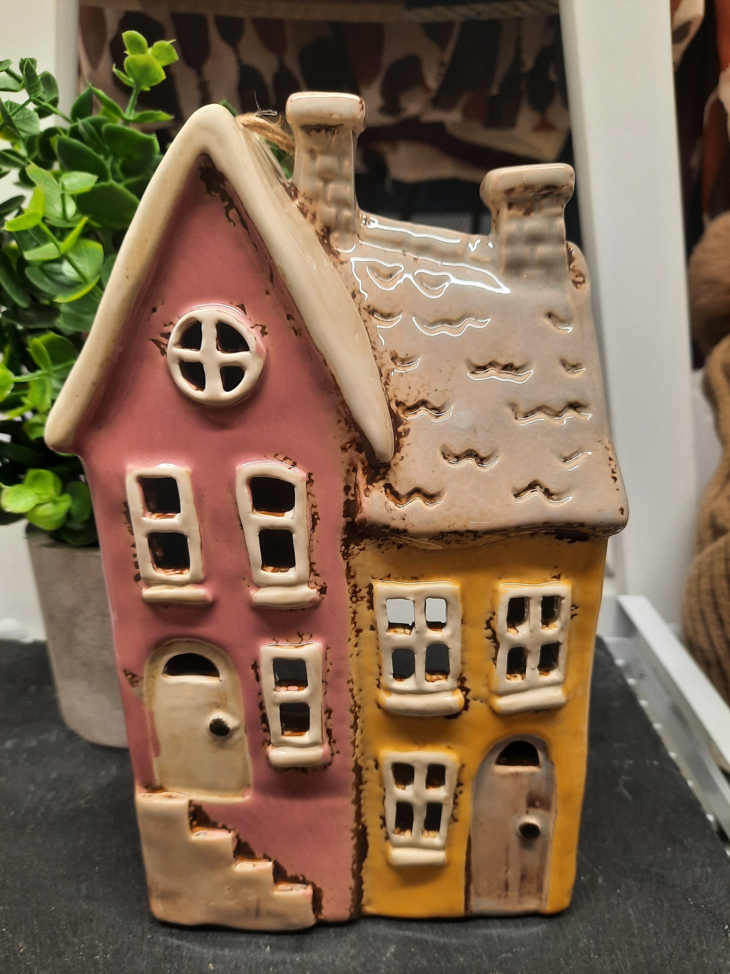 Terrace House T-light