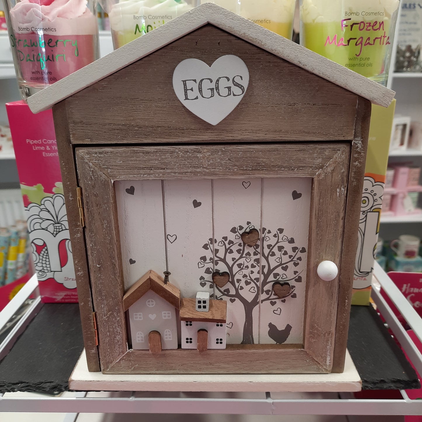 House & Hearts Egg Holder